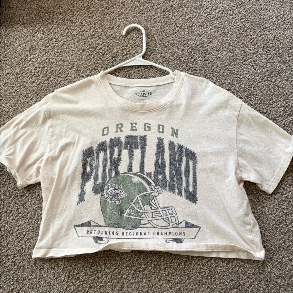 Hollister Cream Oregon Portland Graphic Tee